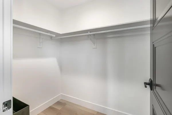 $1,250,000 | 139 South Oak Knoll Avenue, Unit 302, Pasadena, CA 91101