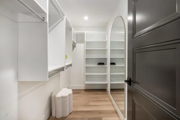 $1,250,000 | 139 South Oak Knoll Avenue, Unit 302, Pasadena, CA 91101