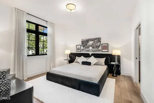 $1,250,000 | 139 South Oak Knoll Avenue, Unit 302, Pasadena, CA 91101