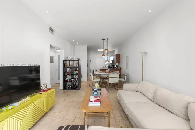 $499,000 | 1045 Lenox Avenue, Unit 7, Miami Beach, FL 33139