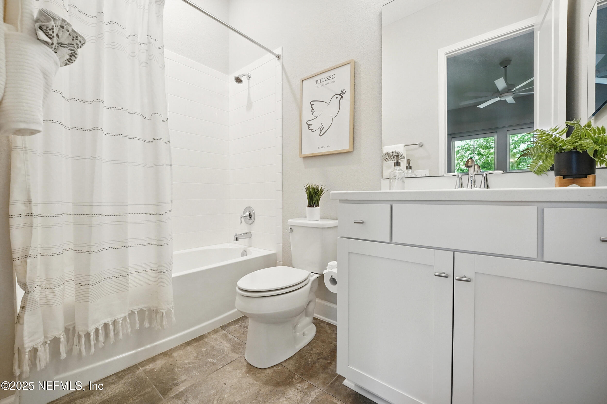 121 Pine Manor Drive Jacksonville, FL 32081 - Photo 18 of 41 En- Suite to Bedroom 4