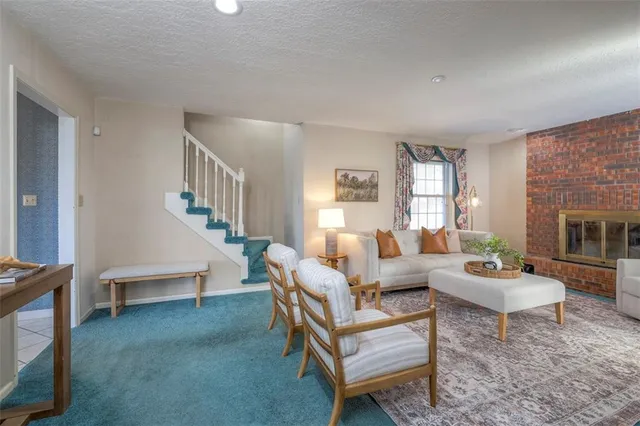 $575,000 | 13023 Pratt Road, Lee's Summit, MO 64082