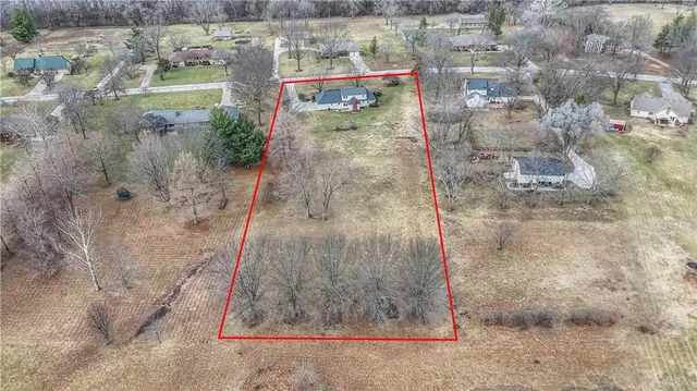 $575,000 | 13023 Pratt Road, Lee's Summit, MO 64082