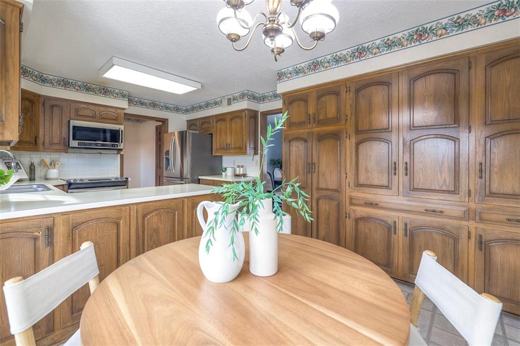 13023 Pratt Road Lee's Summit, MO 64082 - Photo 9 of 43