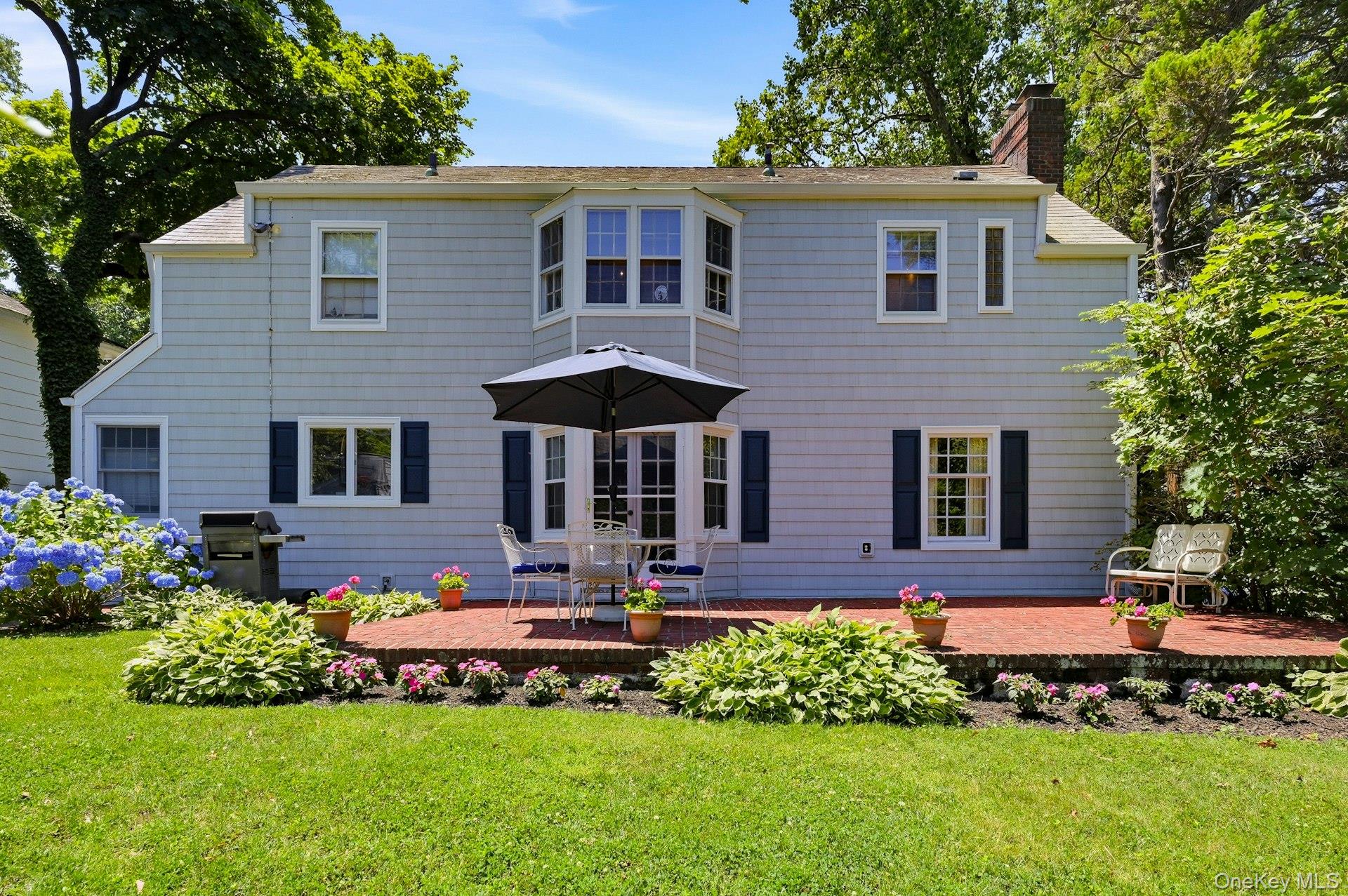 17 Monfort Road Port Washington, NY 11050 - Photo 3 of 8