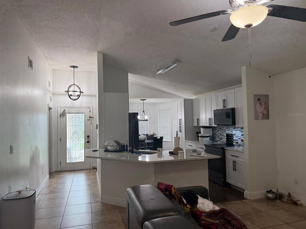 2216 Ridgemore Drive Valrico, FL 33594 - Photo 12 of 24 Gallery Image 12