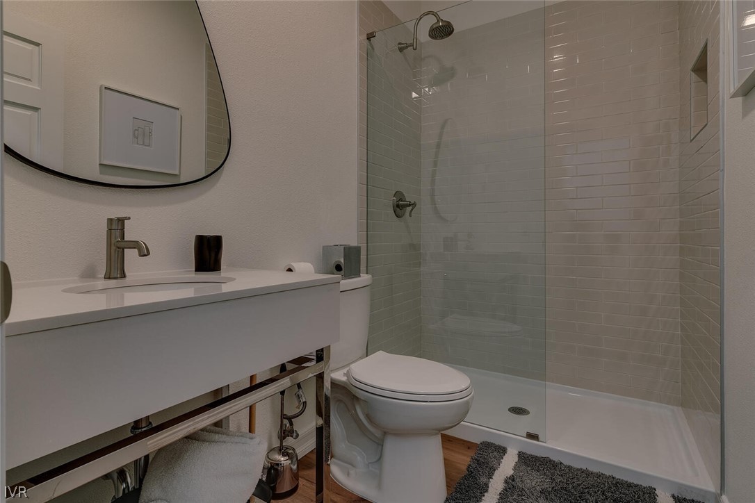 949 Fairview Boulevard Incline Village, NV 89451 - Photo 26 of 50 Guest Bath