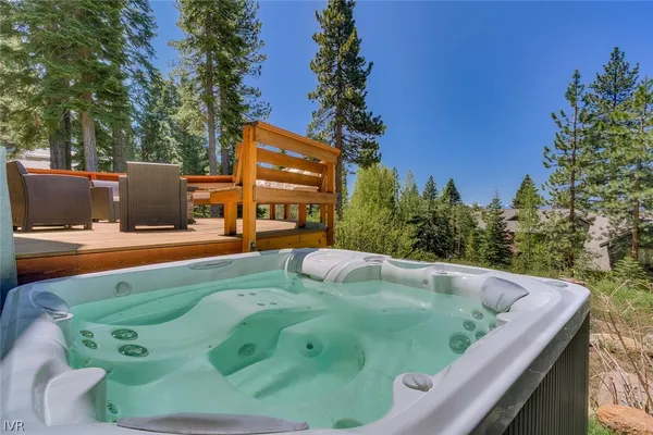$8,450,000 | 949 Fairview Boulevard, Incline Village, NV 89451