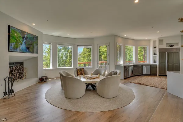 $8,450,000 | 949 Fairview Boulevard, Incline Village, NV 89451