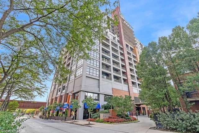$3,600 | 1530 South State Street, Unit 706, Chicago, IL 60605