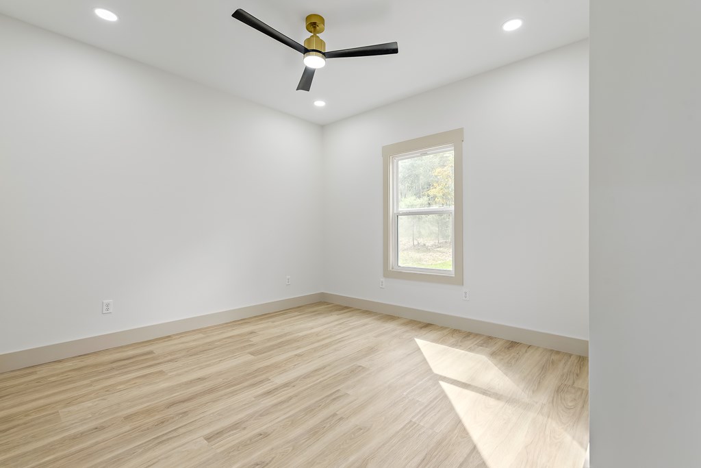 223 Lakewood Loop Geneva, AL 36340 - Photo 26 of 44