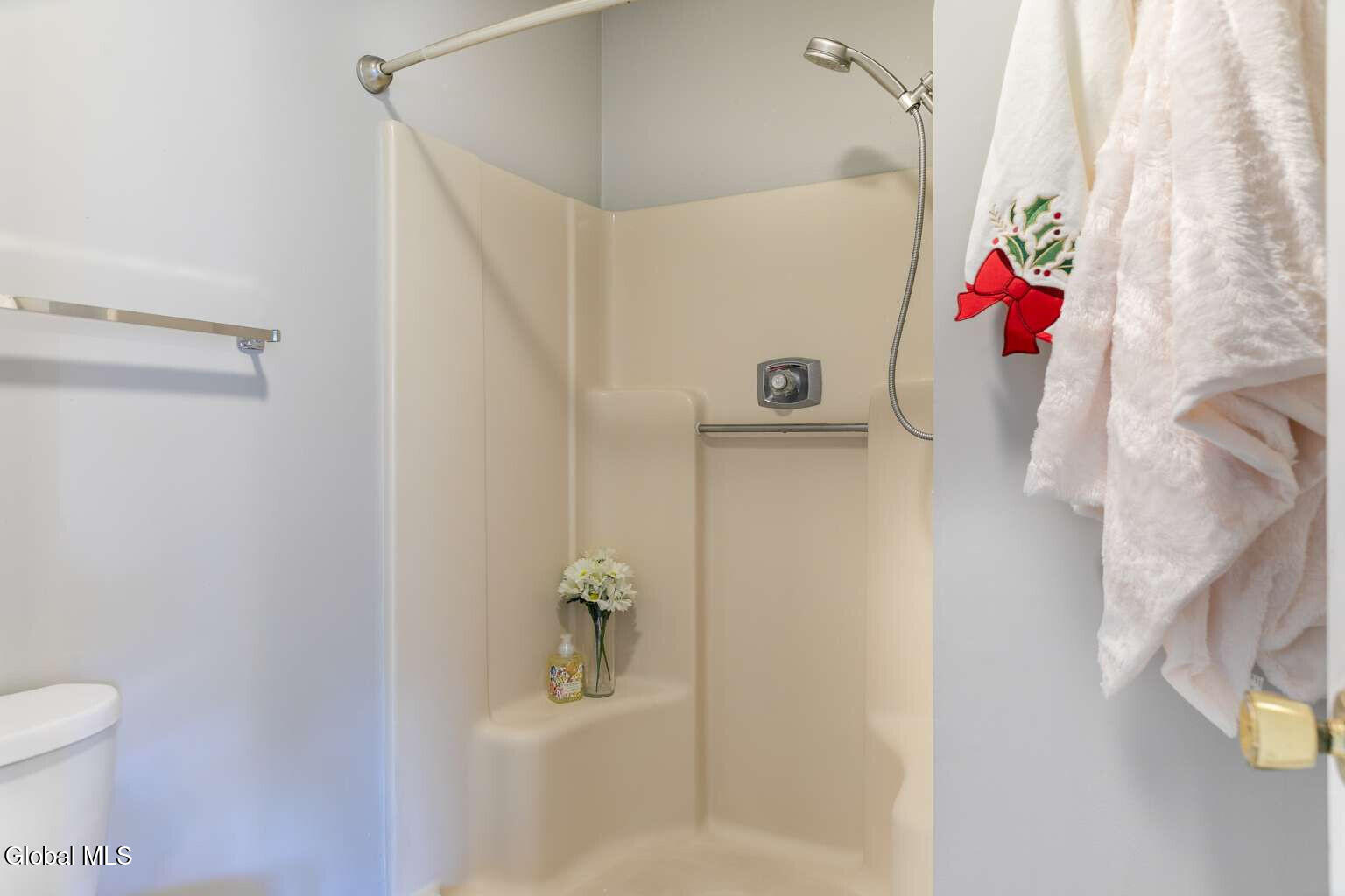 13 Rugby Road Bethlehem, NY 12159 - Photo 14 of 18 Zhang.14