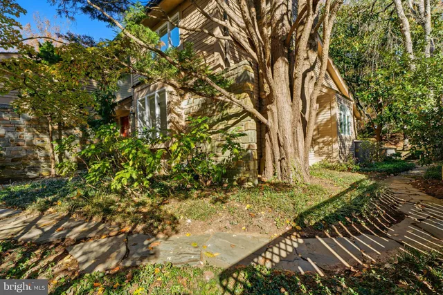 $965,000 | 2 Riderwood Station, Towson, MD 21204