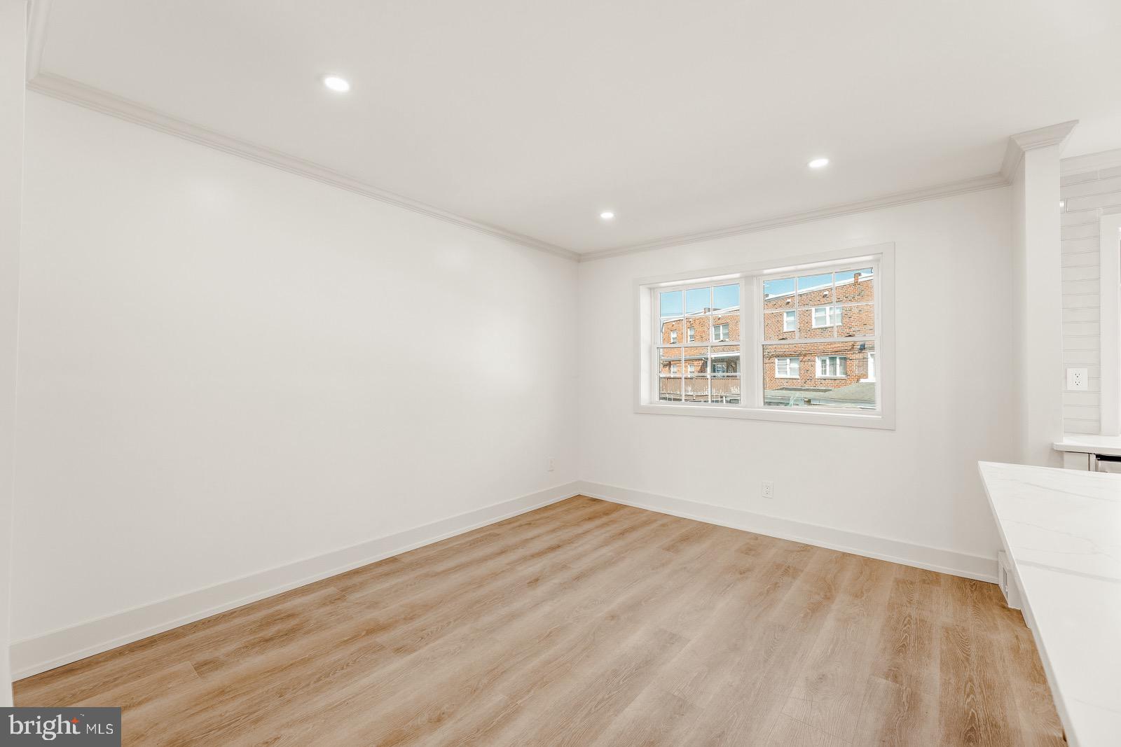 12457 Barbary Road Philadelphia, PA 19154 - Photo 8 of 33 Gallery Image 8