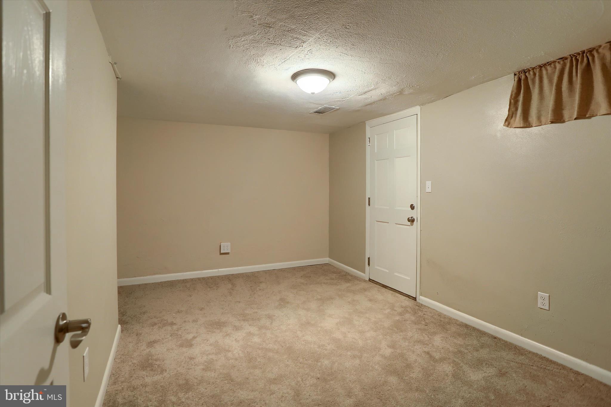 2490 Cedar Road York, PA 17408 - Photo 27 of 41