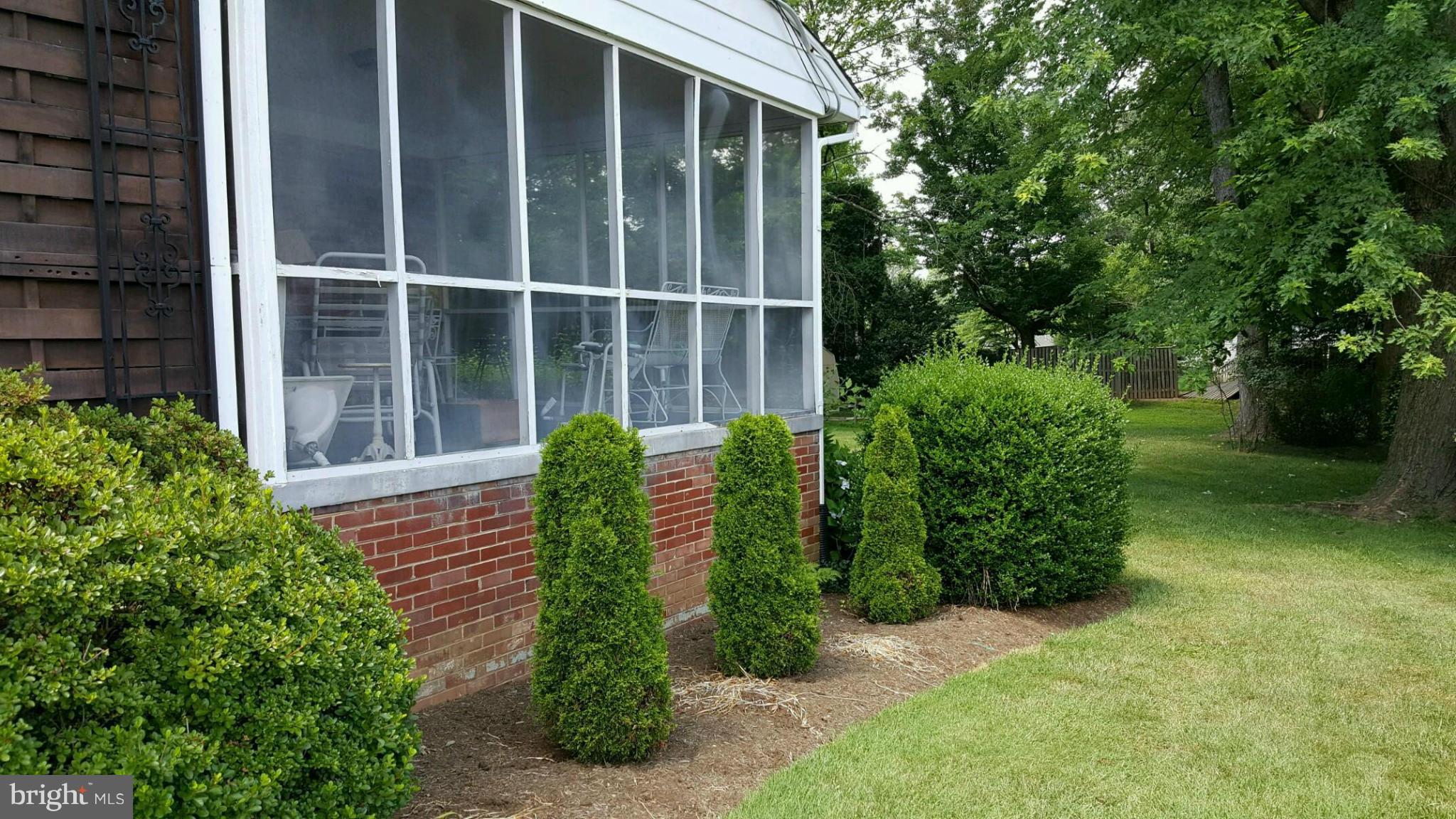 704 Winhall Way Silver Spring, MD 20904 - Photo 3 of 29 Exterior (General)