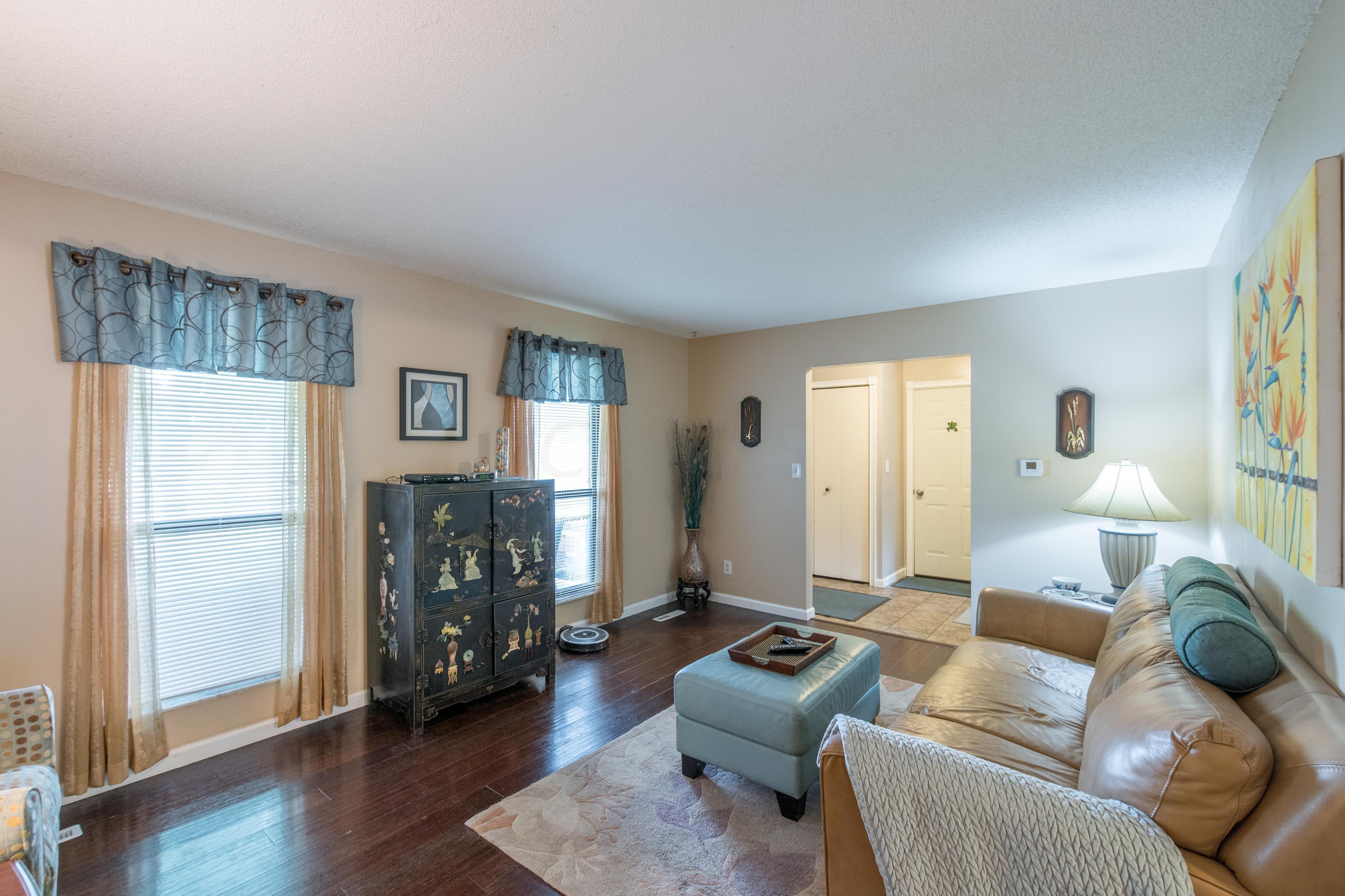 2719 West Case Road Columbus, OH 43235 - Photo 10 of 26 Gallery Image 10