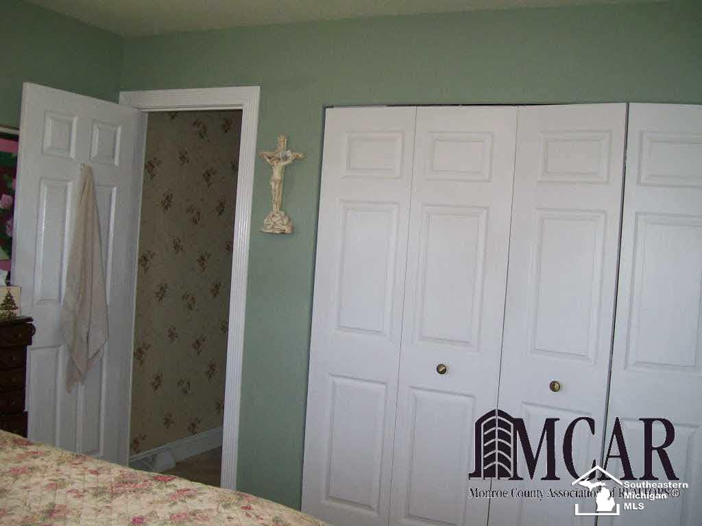 6109 Section Road Ottawa Lake, MI 49267 - Photo 11 of 17 Gallery Image 11