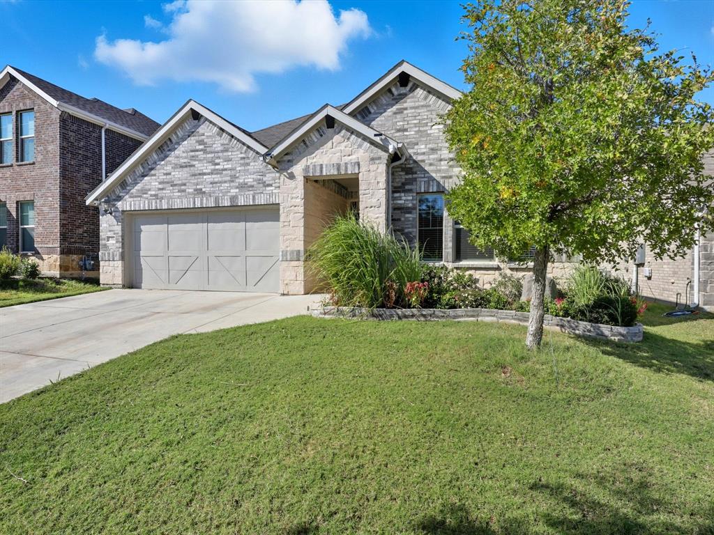 3304 Kingsgarden Road Denton, TX 76207 - Photo 3 of 40