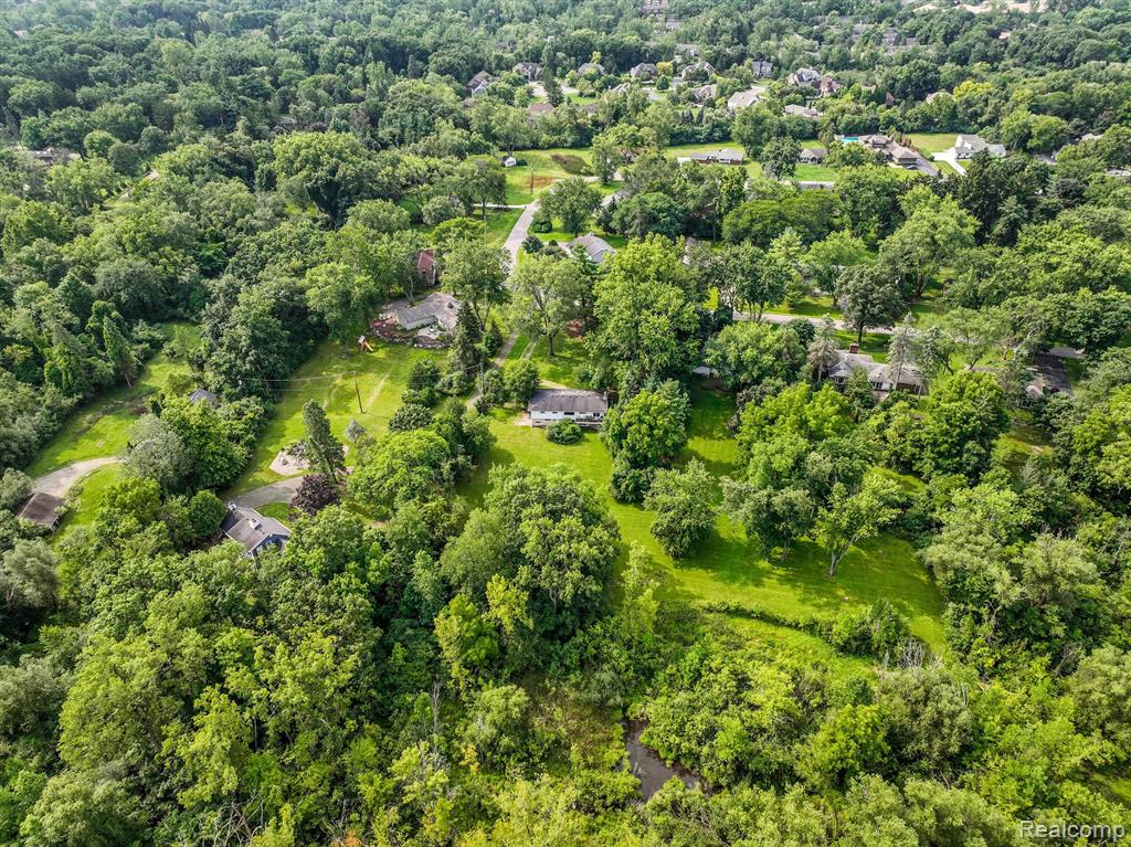 30540 North Greenbriar Road Franklin, MI 48025 - Photo 7 of 41