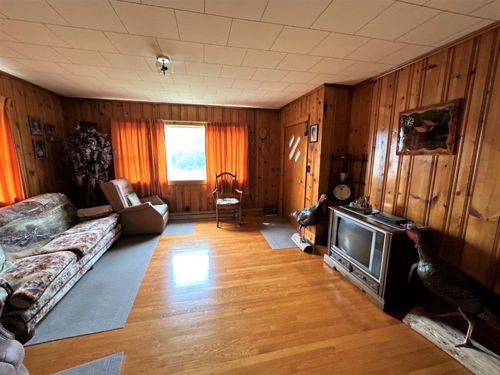 102 Arrowhead Road Fancy Gap, VA 24328 - Photo 11 of 19 Gallery Image 11