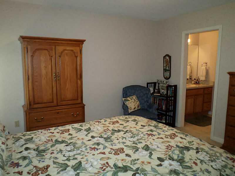 167 Nesbitt Road, Unit T12 New Castle, PA 16105 - Photo 15 of 18 Master Bedroom.