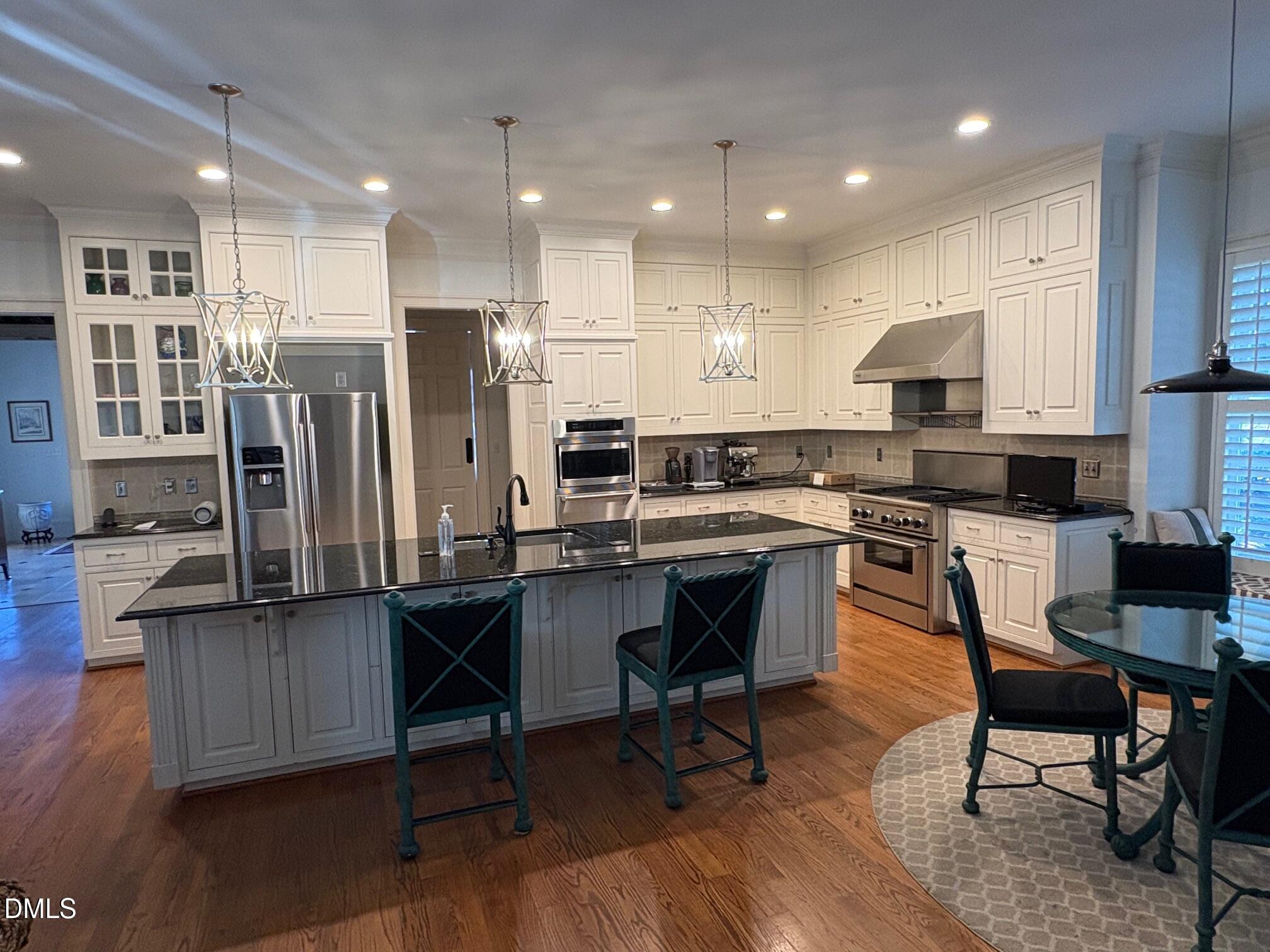 1510 Canterbury Road Raleigh, NC 27608 - Photo 4 of 16 IMG_9542