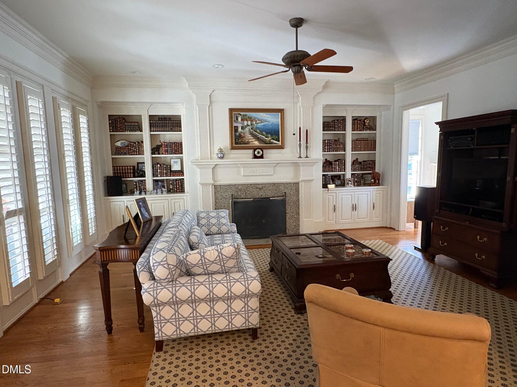 1510 Canterbury Road Raleigh, NC 27608 - Photo 5 of 16 IMG_9543