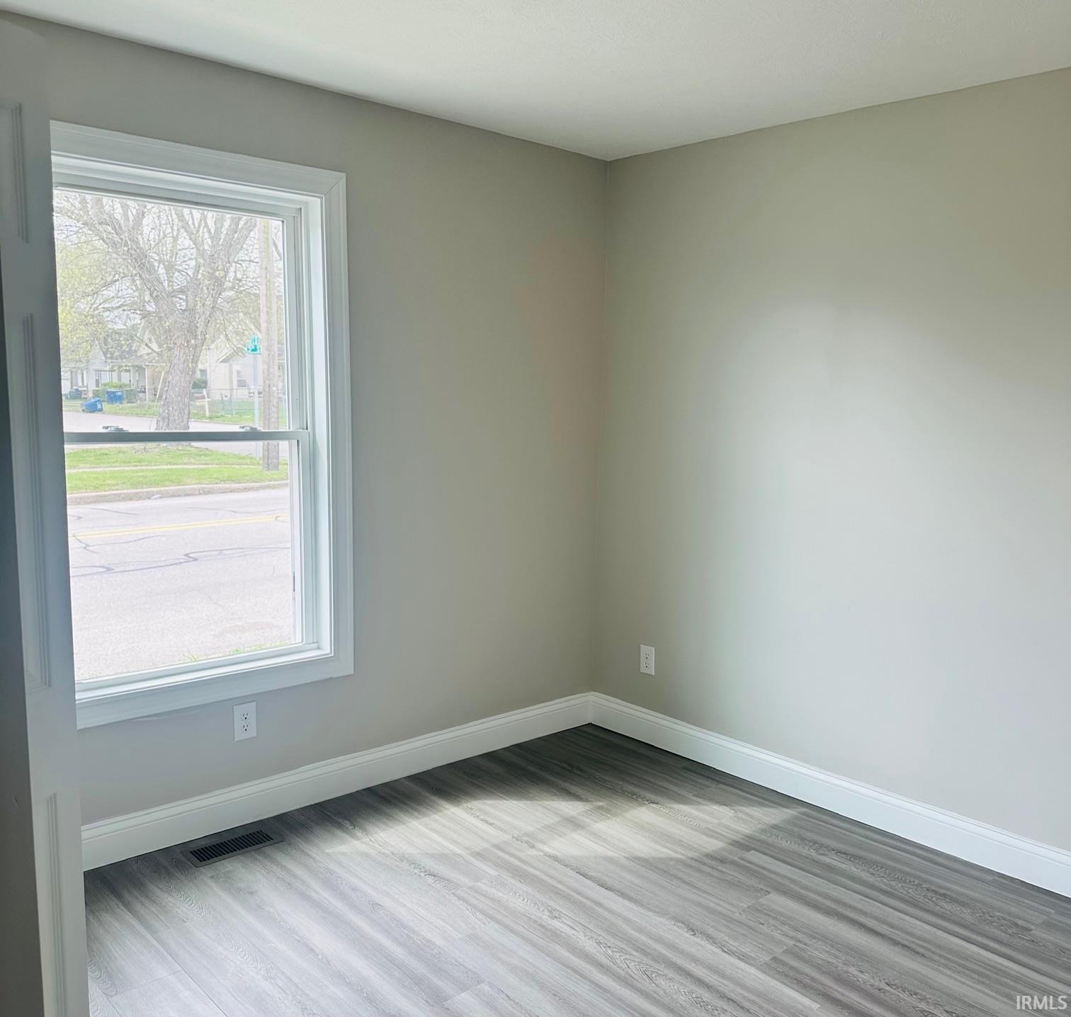 1823 5th Street Bedford, IN 47421 - Photo 8 of 16