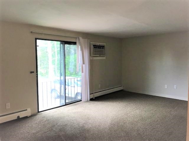 36 R English Village Road, Unit 203 Manchester, NH 03102 - Photo 8 of 14 Gallery Image 8