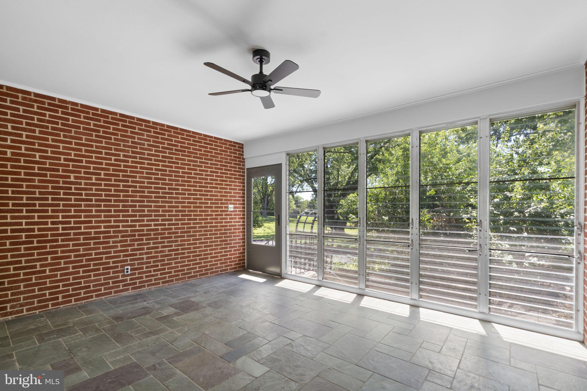 18015 Muncaster Road Rockville, MD 20855 - Photo 29 of 91
