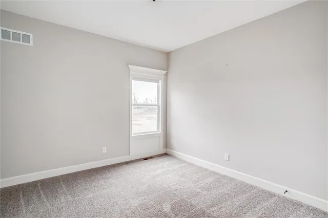 $699,000 | 10423 North Chelsea Avenue, Kansas City, MO 64156