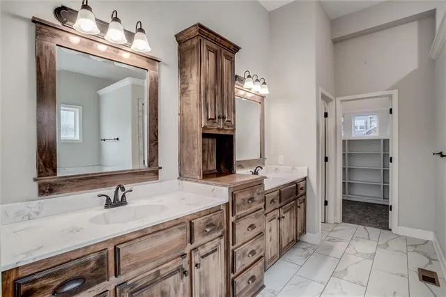 $699,000 | 10423 North Chelsea Avenue, Kansas City, MO 64156