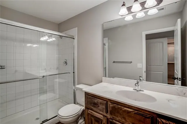 $699,000 | 10423 North Chelsea Avenue, Kansas City, MO 64156