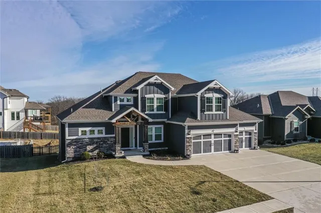 $699,000 | 10423 North Chelsea Avenue, Kansas City, MO 64156