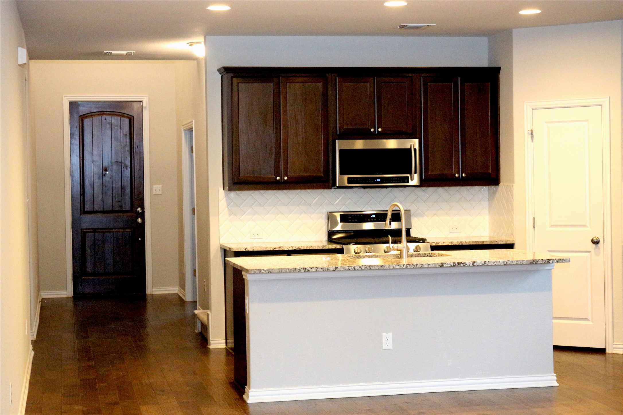 309 Simmental Loop Hutto, TX 78634 - Photo 7 of 24