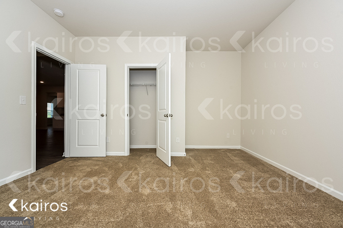 7000 Pinehurst Way North Macon, GA 31216 - Photo 9 of 16 wooden floor in an empty room