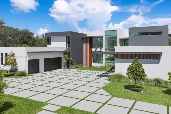 $7,950,000 | 7425 Southwest 136th Street, Pinecrest, FL 33156
