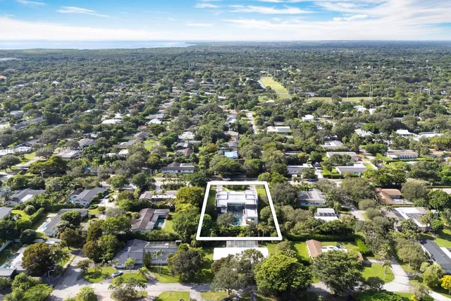 $7,950,000 | 7425 Southwest 136th Street, Pinecrest, FL 33156