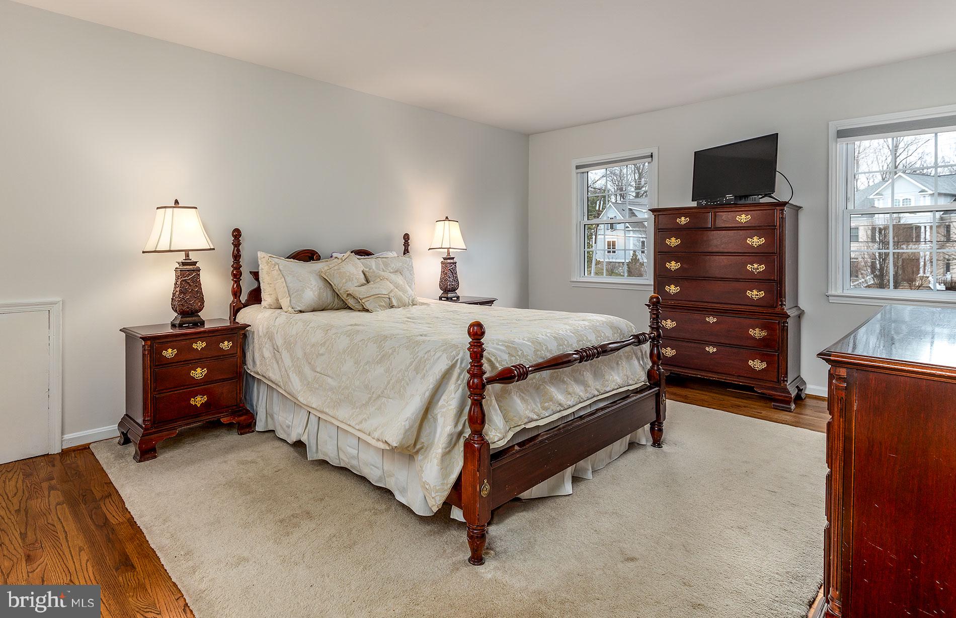 1734 Creek Crossing Road Vienna, VA 22182 - Photo 22 of 41 Gallery Image 22