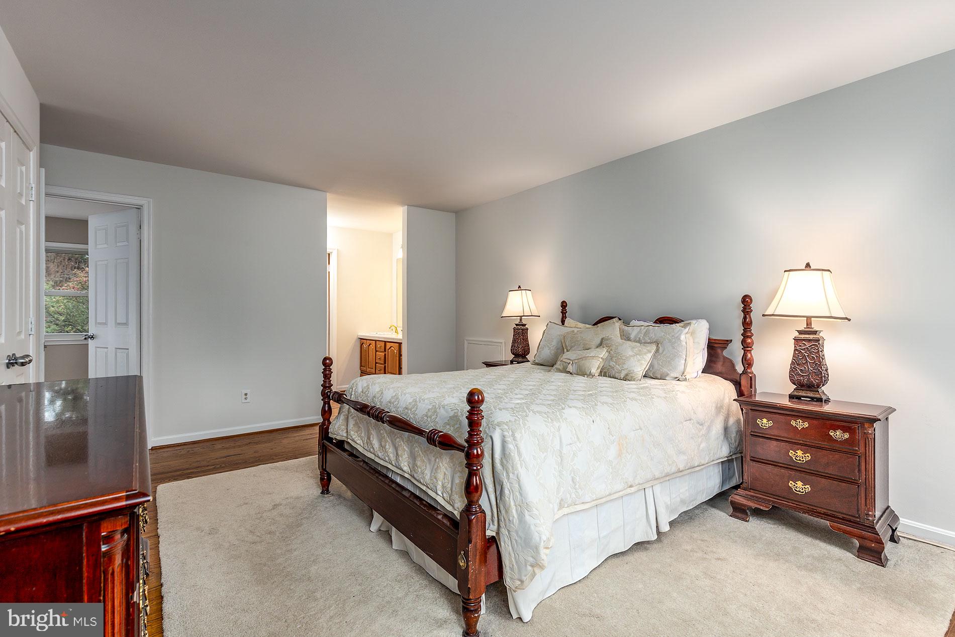 1734 Creek Crossing Road Vienna, VA 22182 - Photo 23 of 41 Gallery Image 23