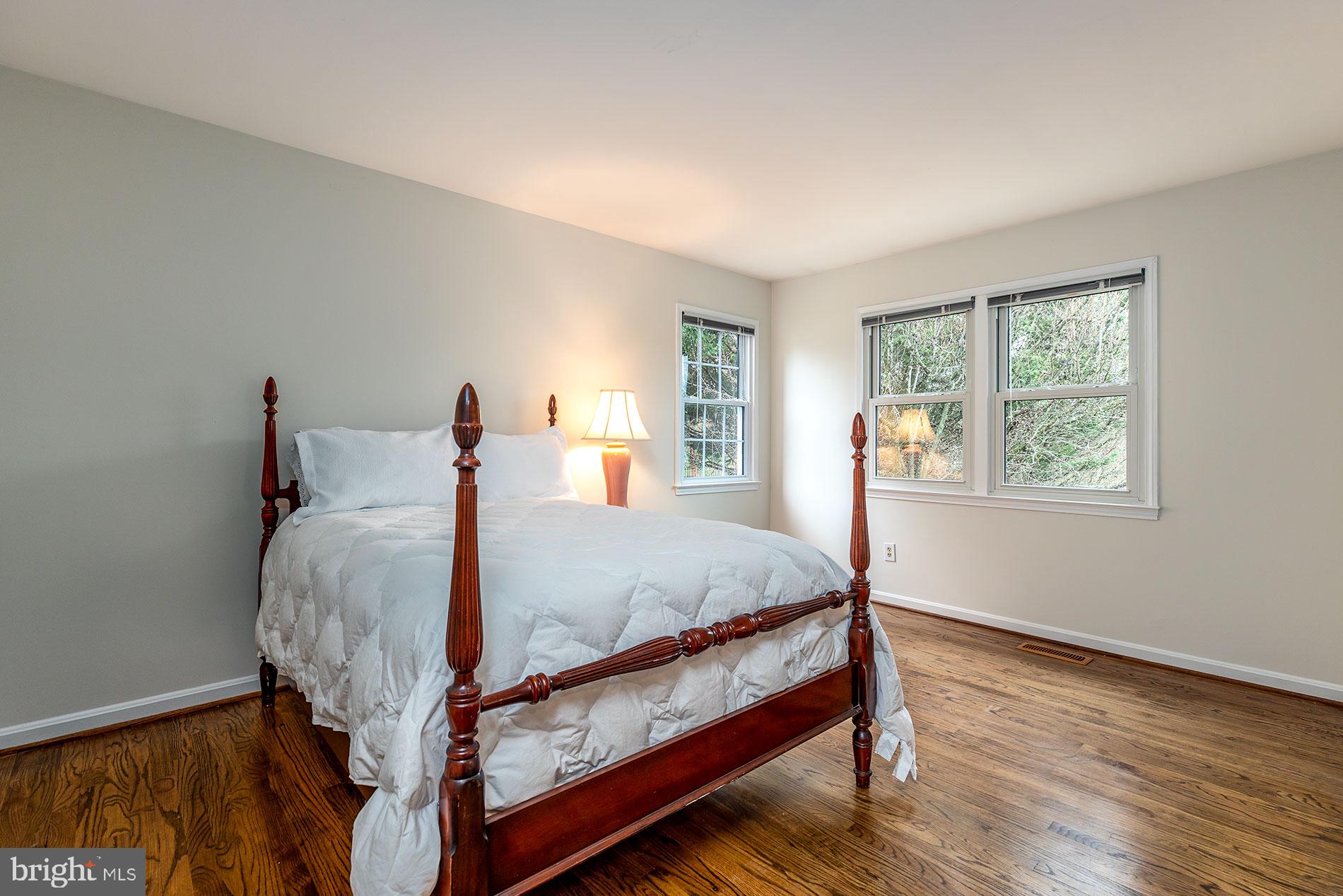 1734 Creek Crossing Road Vienna, VA 22182 - Photo 26 of 41 Gallery Image 26