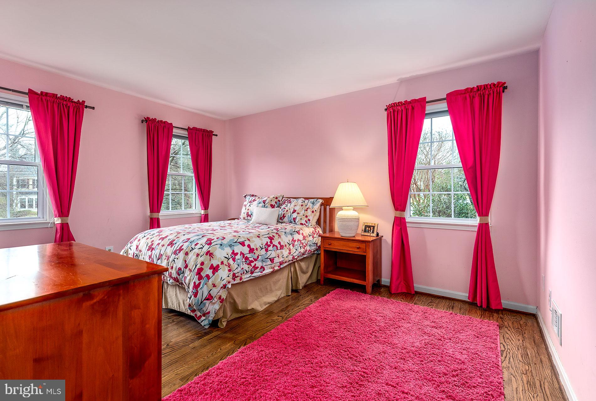1734 Creek Crossing Road Vienna, VA 22182 - Photo 27 of 41 Gallery Image 27