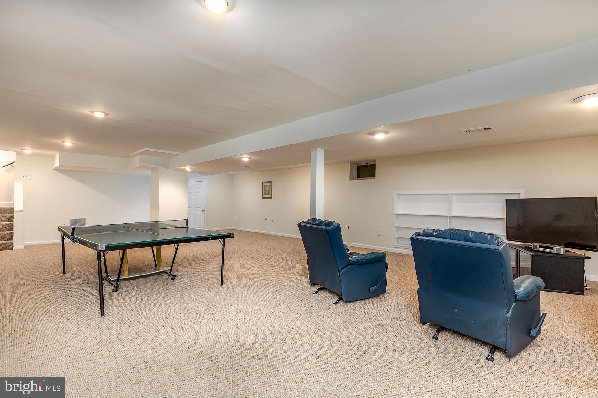 1734 Creek Crossing Road Vienna, VA 22182 - Photo 32 of 41 Gallery Image 32