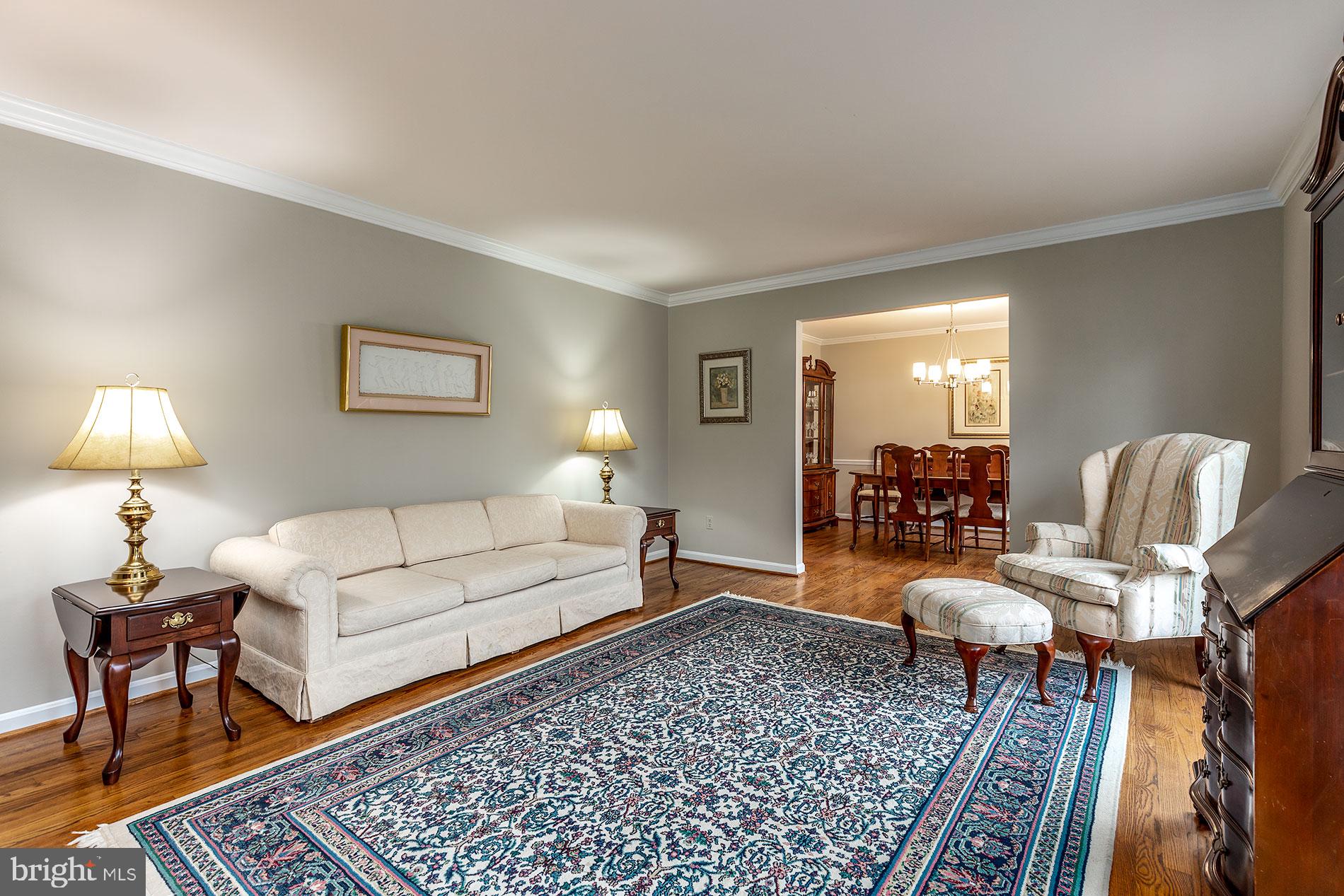 1734 Creek Crossing Road Vienna, VA 22182 - Photo 5 of 41 Gallery Image 5