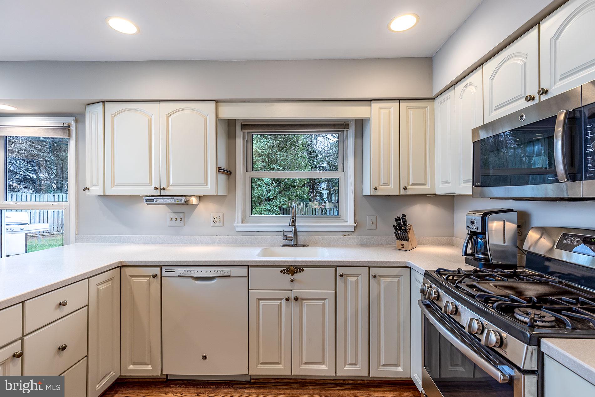 1734 Creek Crossing Road Vienna, VA 22182 - Photo 10 of 41 Gallery Image 10