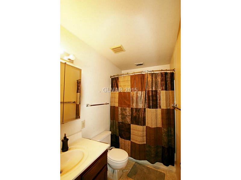 6448 West Pearcrest Road Las Vegas, NV 89108 - Photo 17 of 18 Master Bath/Spa.
