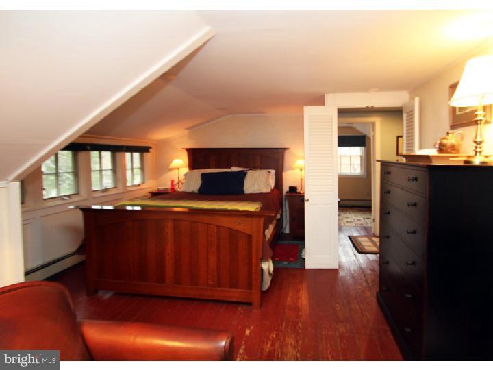 7400 Ferry Road New Hope, PA 18938 - Photo 14 of 20 a living room with furniture and a flat screen tv