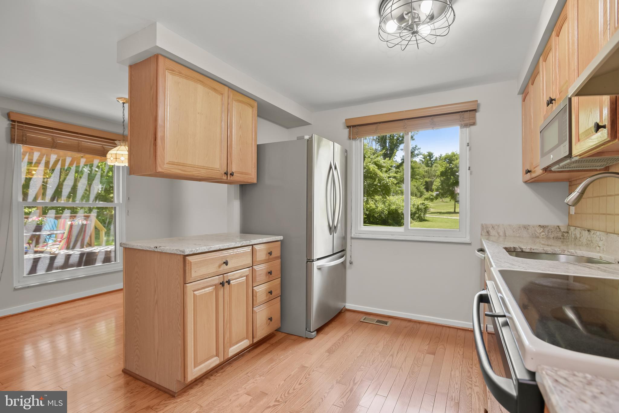6407 Sunset Light Columbia, MD 21045 - Photo 13 of 57 Kitchen
