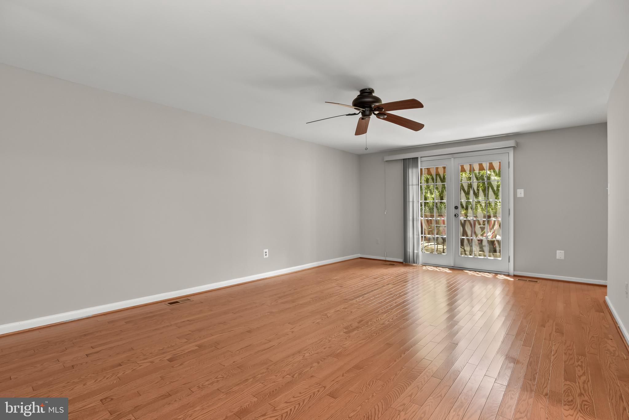6407 Sunset Light Columbia, MD 21045 - Photo 17 of 57 Family Room
